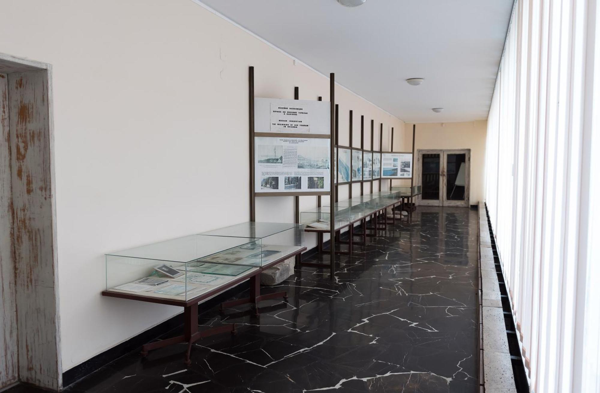 International Home Of Scientists Joliot Curie Saints Constantine and Helena Bagian luar foto
